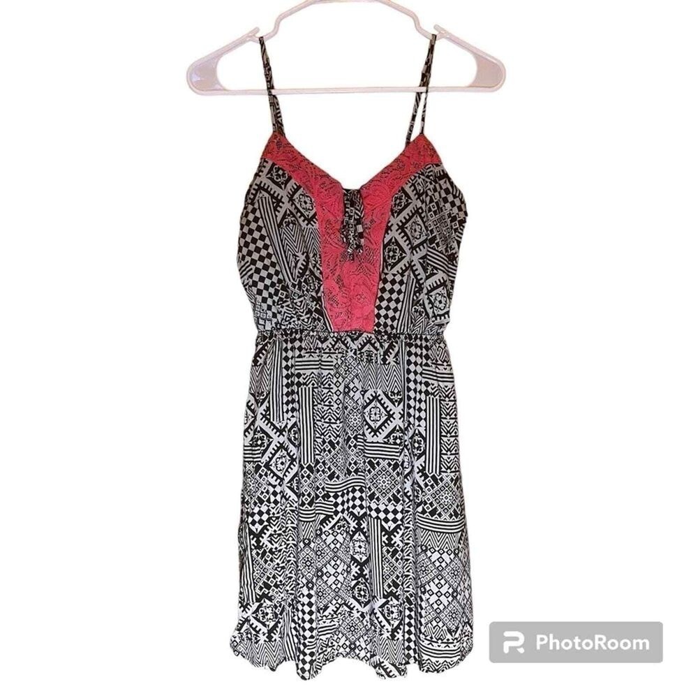 Maurices Geometric Tribal Print Mini Dress Pink Lace Accent Black White XS